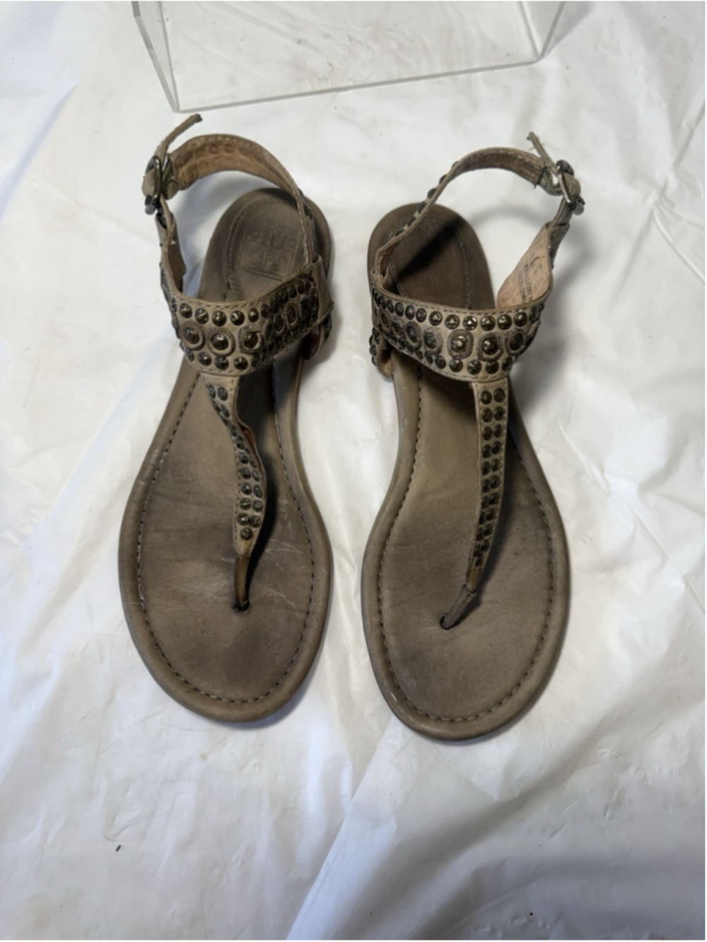 FRYE Madison Disc Thong Studded Brown Leather Sandals Strap Women's Size 6.5